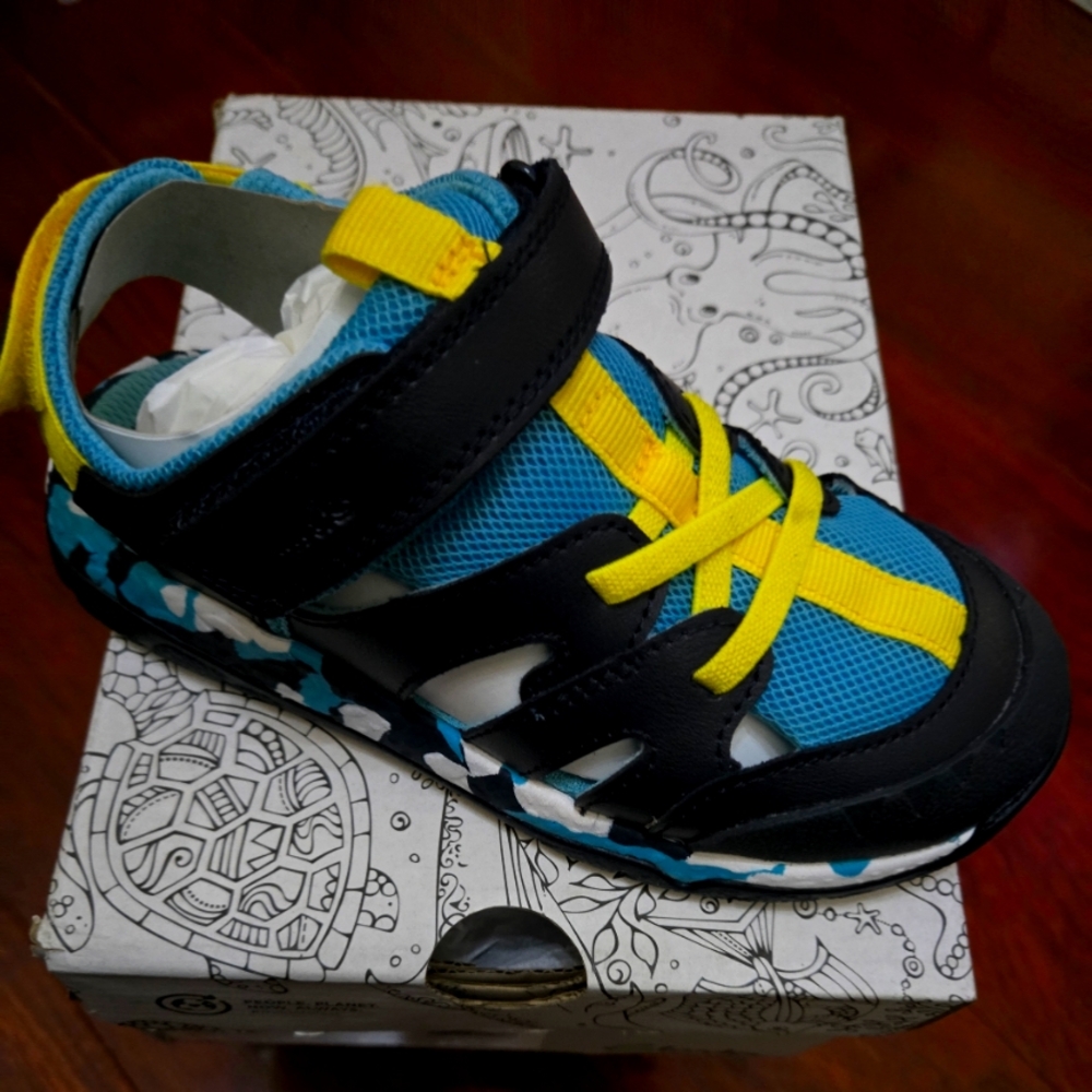 Clarks Kids Steggy Roar K Sandals